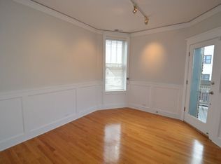 3614 N Bosworth Ave #G05C, Chicago, IL 60613