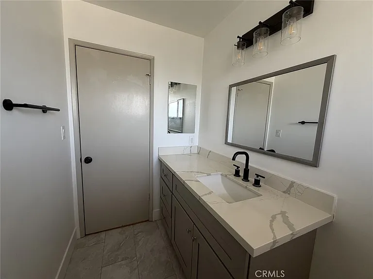 9551 Robin Ave — Photo 4