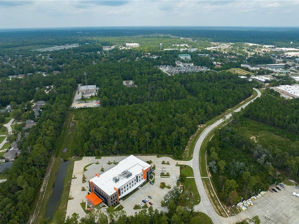 2nd image of 0 Holiday Square Blvd