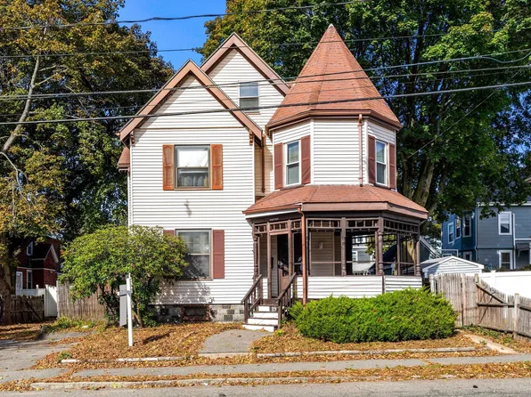 19 W Water St, Wakefield, MA 01880