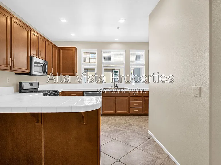 16916 Hutchins Lndg #73 — Photo 7
