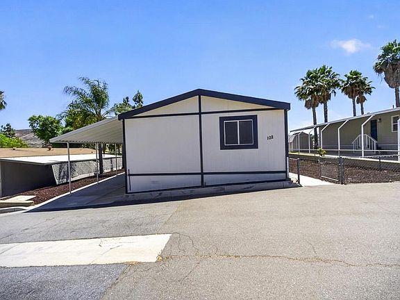 3rd image of 15181 Van Buren Blvd Space 102