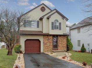 33 Shelly Rd, Old Bridge, NJ 08857