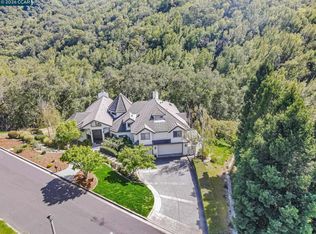 4 Julianna Ct, Moraga, CA