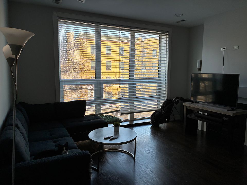 1st image of 1701 N Kedzie Ave #2