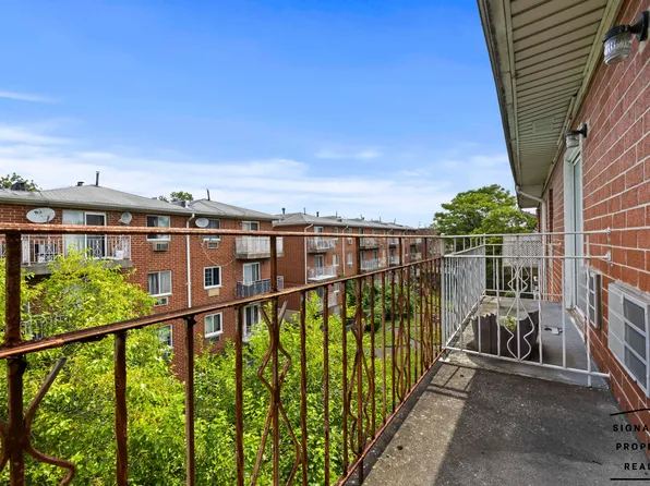 1105 East 72nd Street image 9 of 27