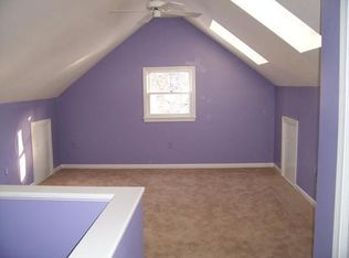 6 Heather Cir, Merrimac, MA 01860