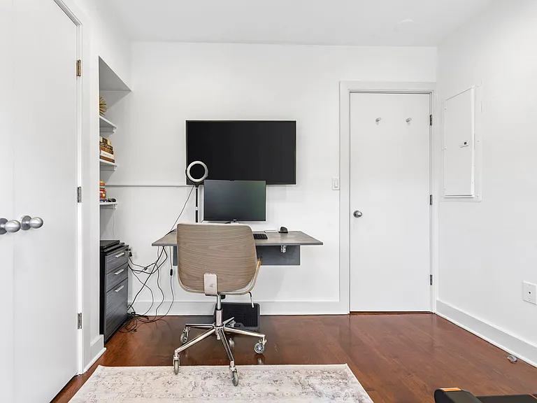 141 W Concord St #3 — Photo 9