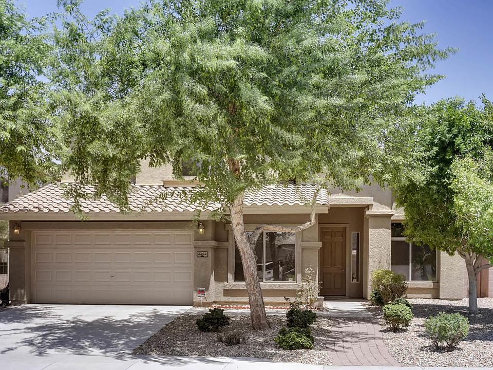1st image of 2252 W Spur Dr
