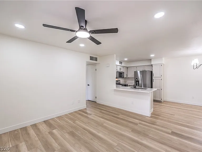 3425 E Russell Rd #147 — Photo 6