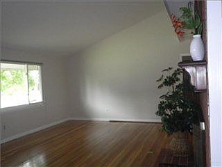 4th image of 1355 Teton Dr