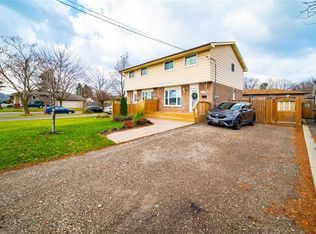 172 Berkindale Dr, Hamilton, ON L8E1M5