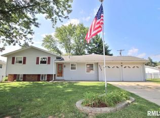 5226 W Airways Rd, Peoria, IL 61607