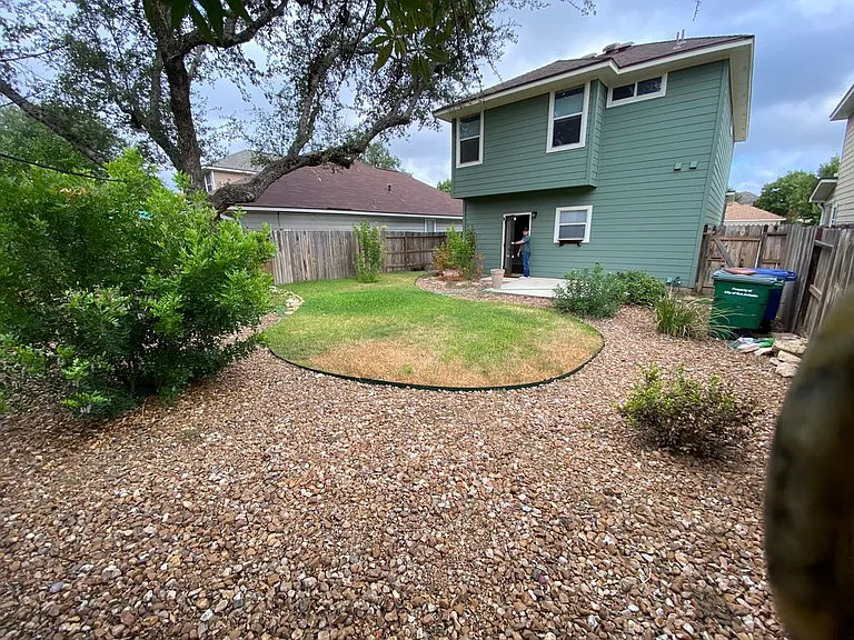 826 Brandon Willow — Photo 3