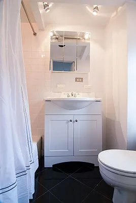 Rented by WAM Partners - William Moses Co. | media 31