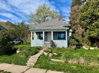 1712 Walnut St, La Grande, OR 97850