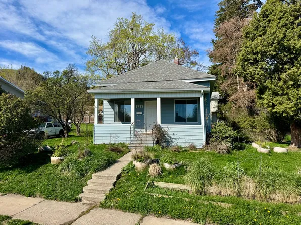 1712 Walnut St, La Grande, OR 97850