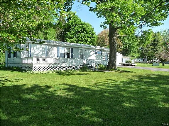 3rd image of 11 Ross Park Dr