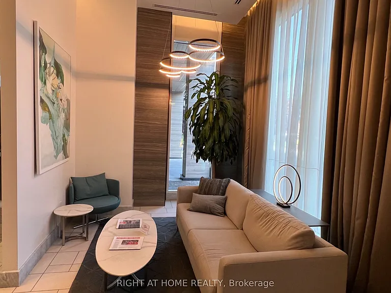 411 Mackay St #601 — Photo 31