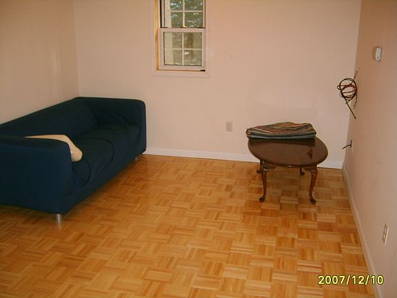 3rd image of 1256B Lake Ave