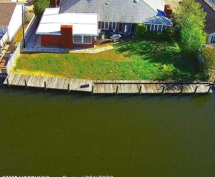 335 Cheryl Dr — Photo 1