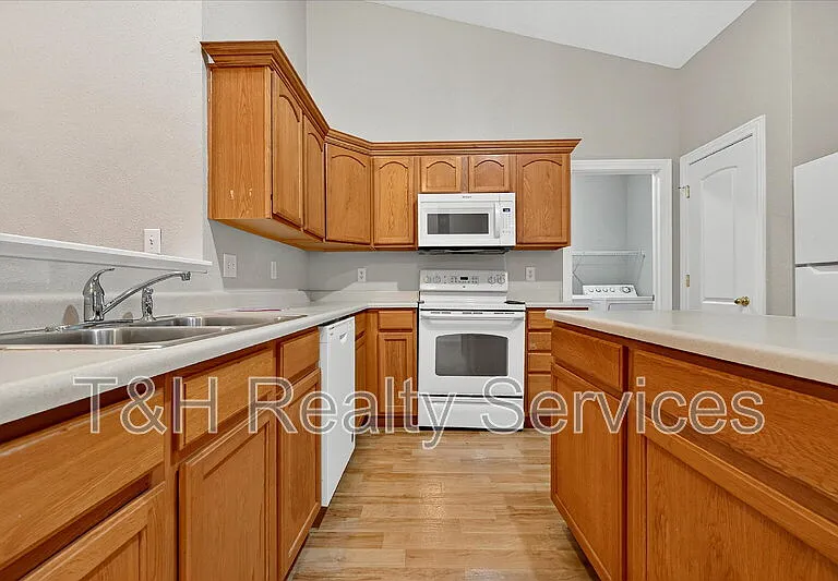 5935 Monticello Square Ln — Photo 14