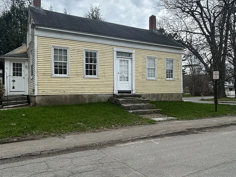 35 Noble St — Photo 1