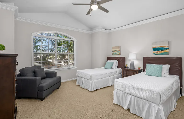 2210 Augusta Dr — Photo 24