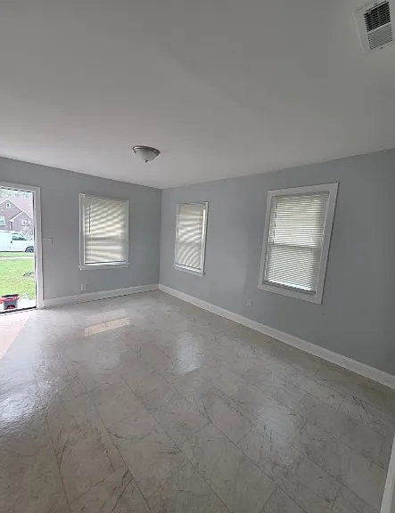 16541 W Parkway St — Photo 2