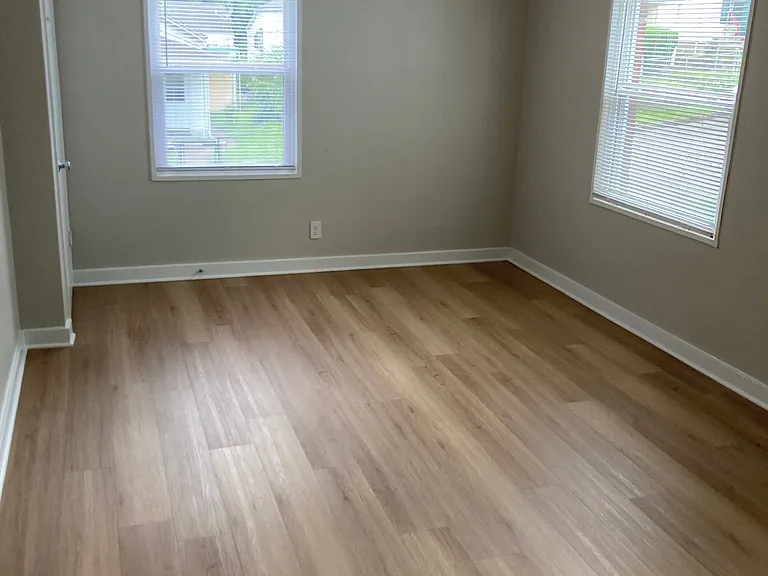 223 S Keats Ave #2 — Photo 9