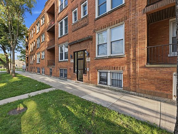 3rd image of 1425 E 68th St #1