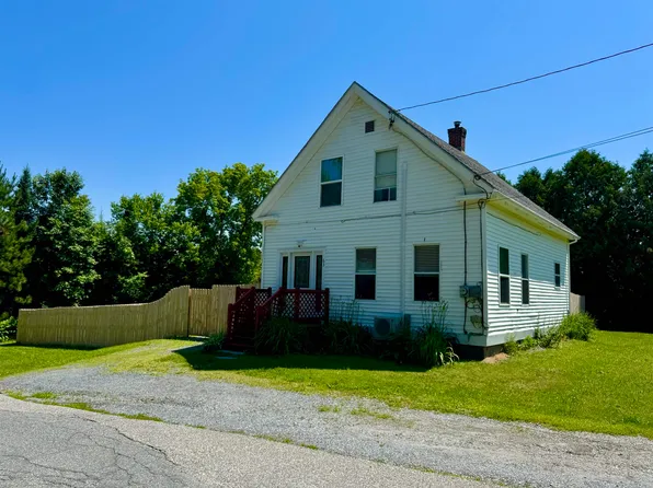 63 Cobblestone Alley, Bradford, VT 05033