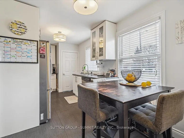 9 Grenadier Dr #UPPER — Photo 18