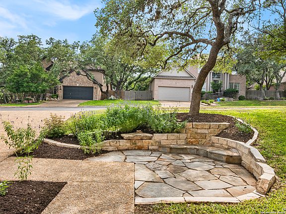 4th image of 1627 Adobe Square