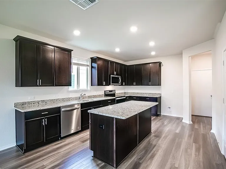 31 Pacific Loon St — Photo 8
