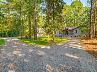 30 Wallace Road, Beaufort, SC 29907