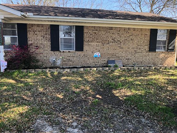 2nd image of 126 McAnally Dr