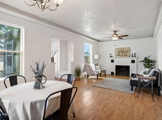 302 N Iler St, Moxee, WA 98936
