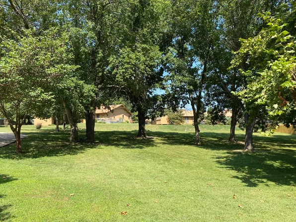 1013 N Sycamore Dr, Grove, OK 74344