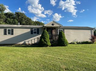 880 Pleasant Grove Rd, Red Lion, PA 17356
