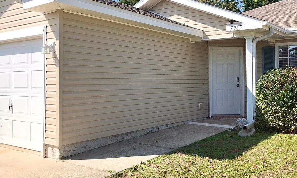 1st image of 7965 Stonebrook Dr