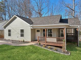 8950 Fairlane Trl, Gainesville, GA 30506
