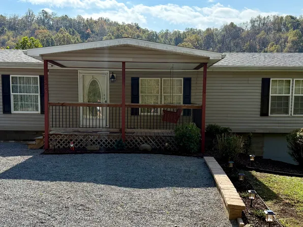 526 Barnetts Run Rd, Bridgeport, WV 26330