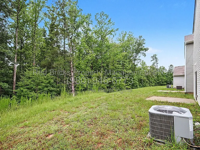2132 Clapham Ct — Photo 22