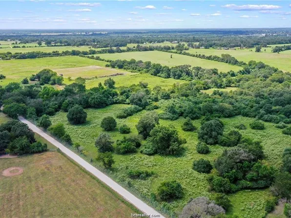 12435 Batson Loop, Normangee, TX 77871