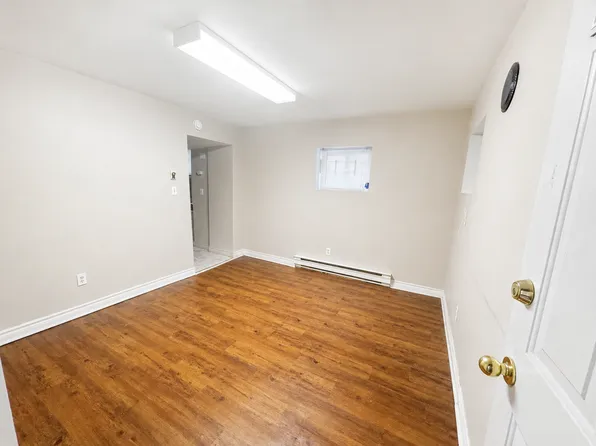133 Darling St, Brantford, ON N3T 2L1
