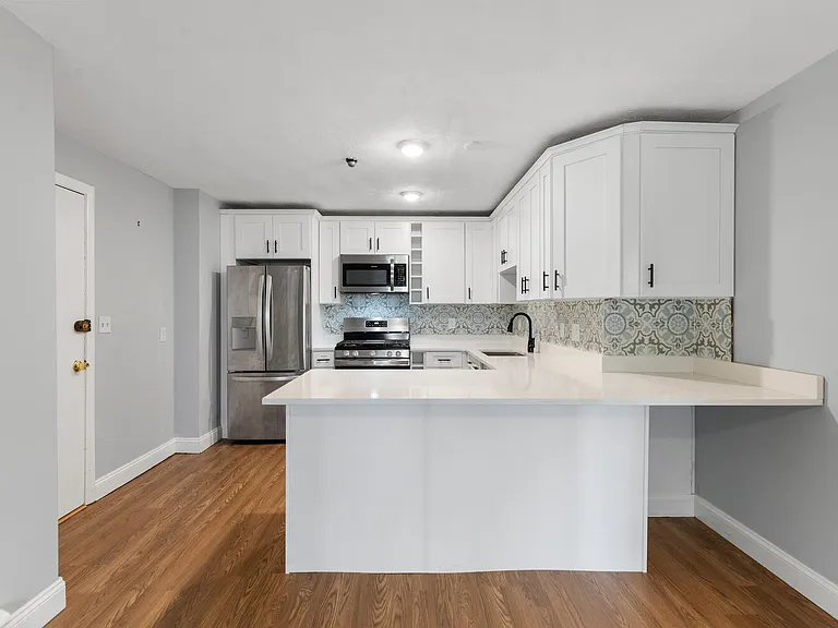 29 Harvard Ave #29 — Photo 4