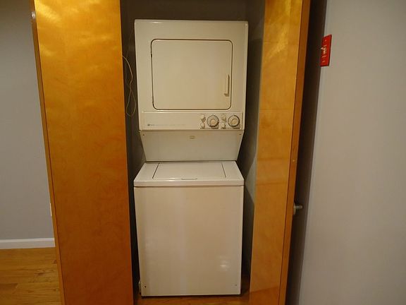 4th image of 24-58 Crescent St #1