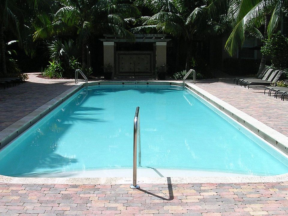 1st image of 1919 Van Buren St APT 212A