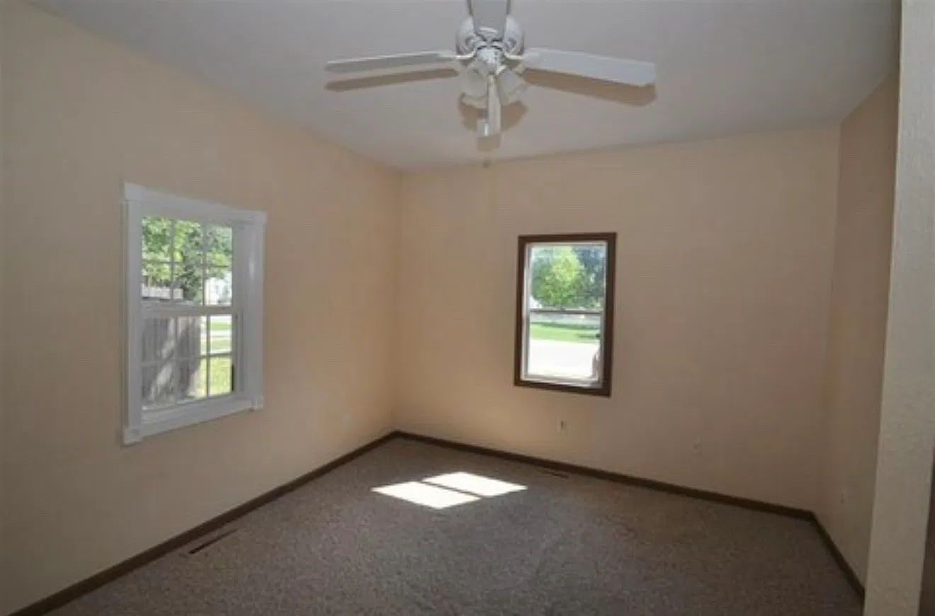 2 bed, 856 sqft, $1,250 — Photo 4
